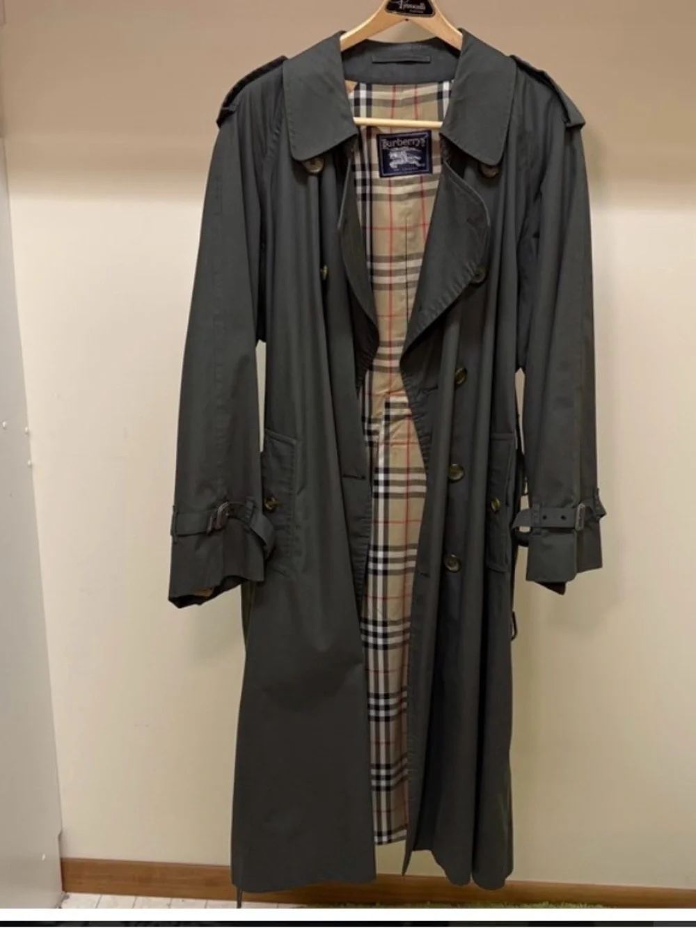 Burberry olive green Double-Breasted Trench Coat with Check Lining